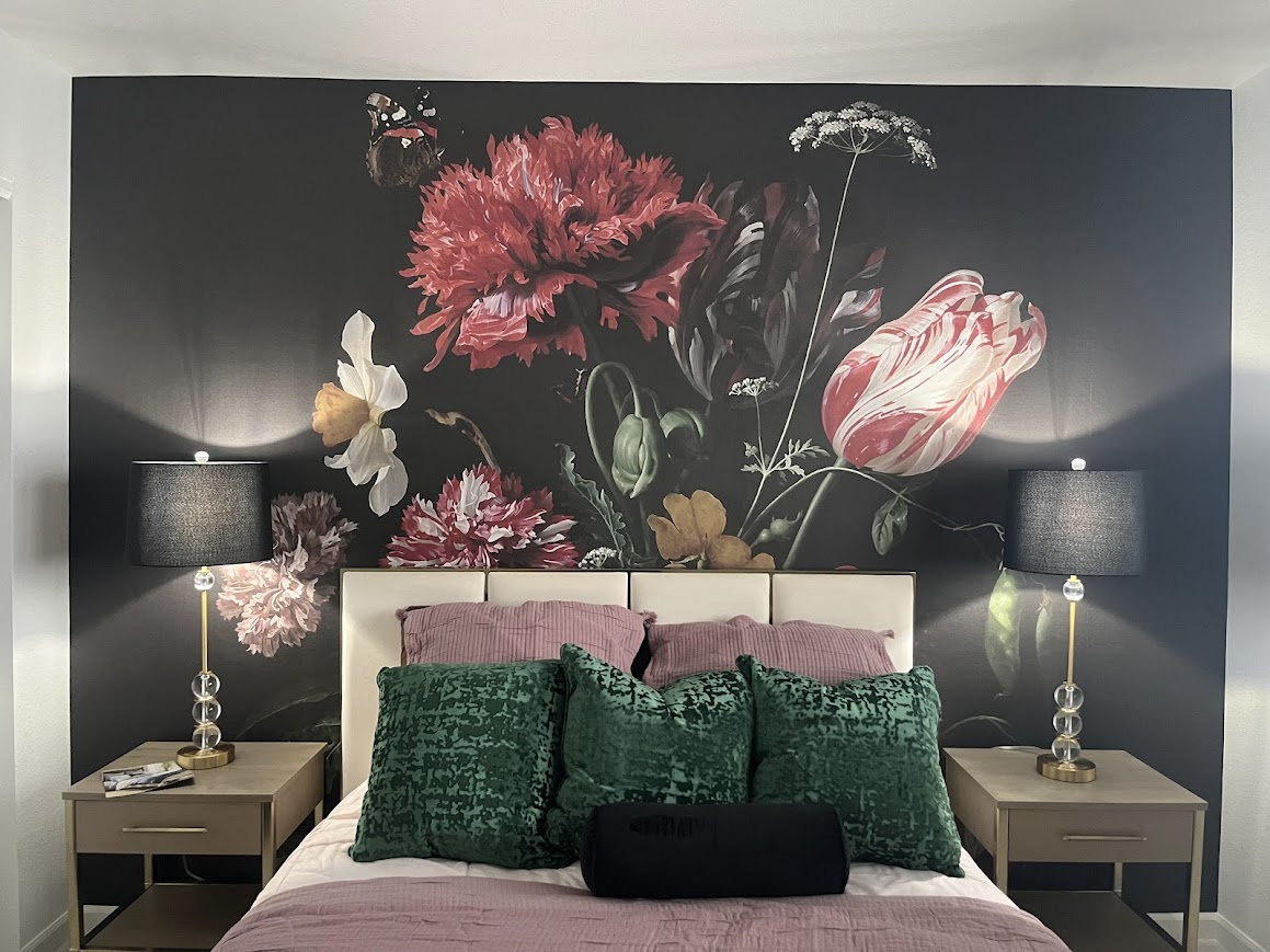 Floral Mural-Style Wallpaper